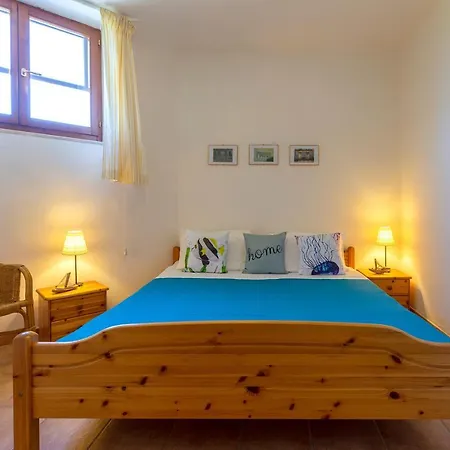 Moresca T6 Apartment